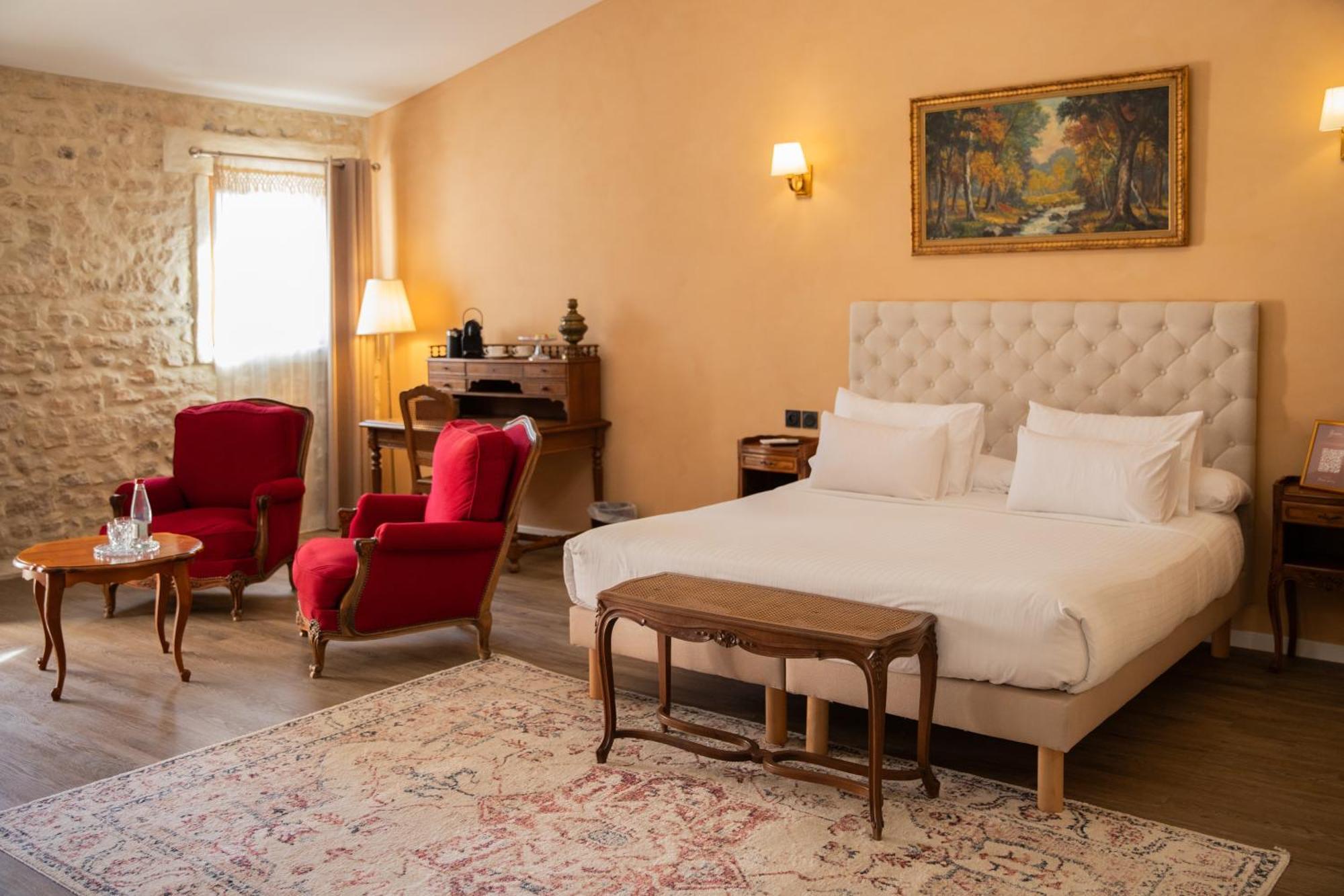 Maison Roucas - Restaurant Et Chambres D'Hotes Solerieux Екстер'єр фото