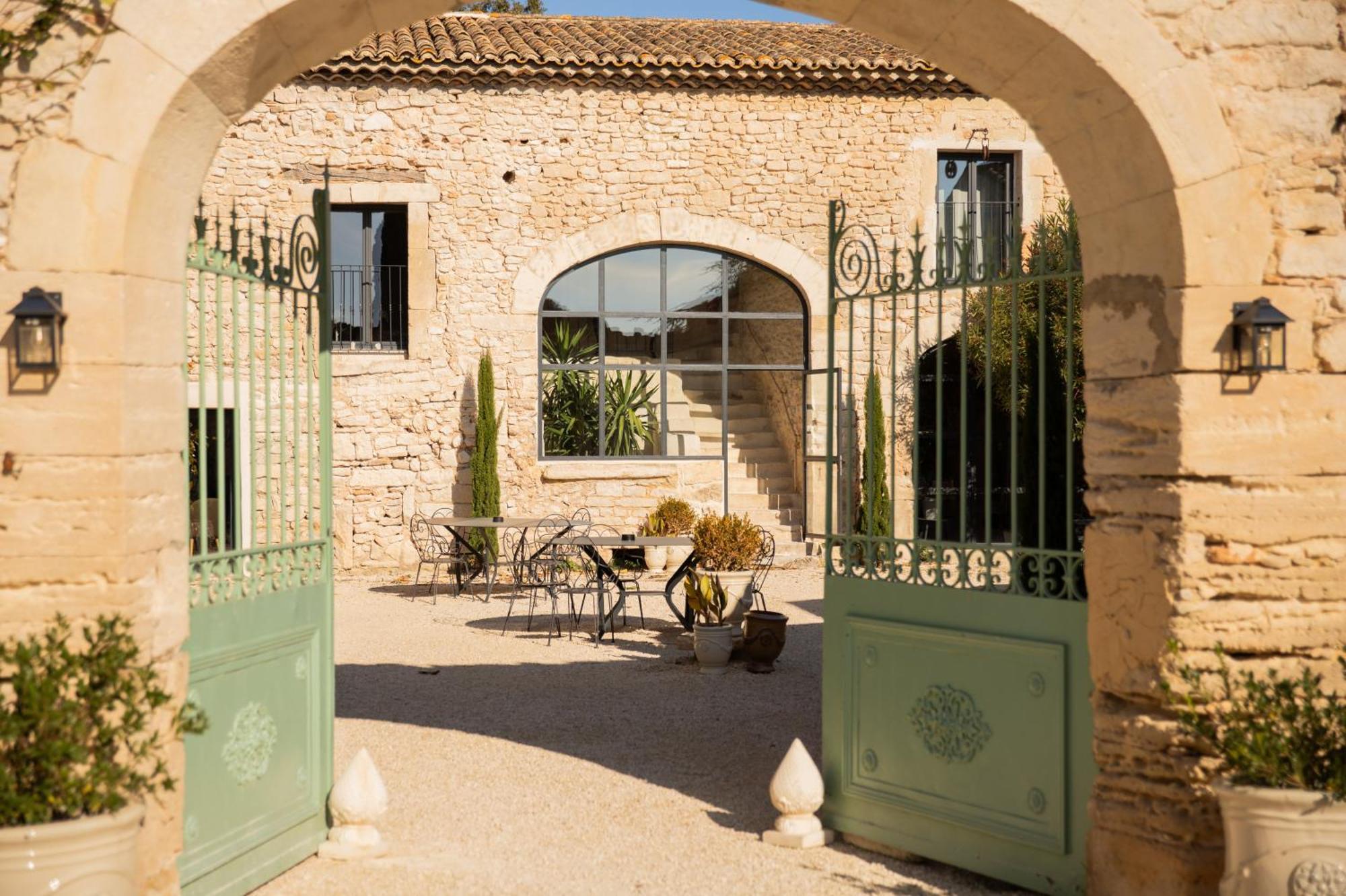 Maison Roucas - Restaurant Et Chambres D'Hotes Solerieux Екстер'єр фото